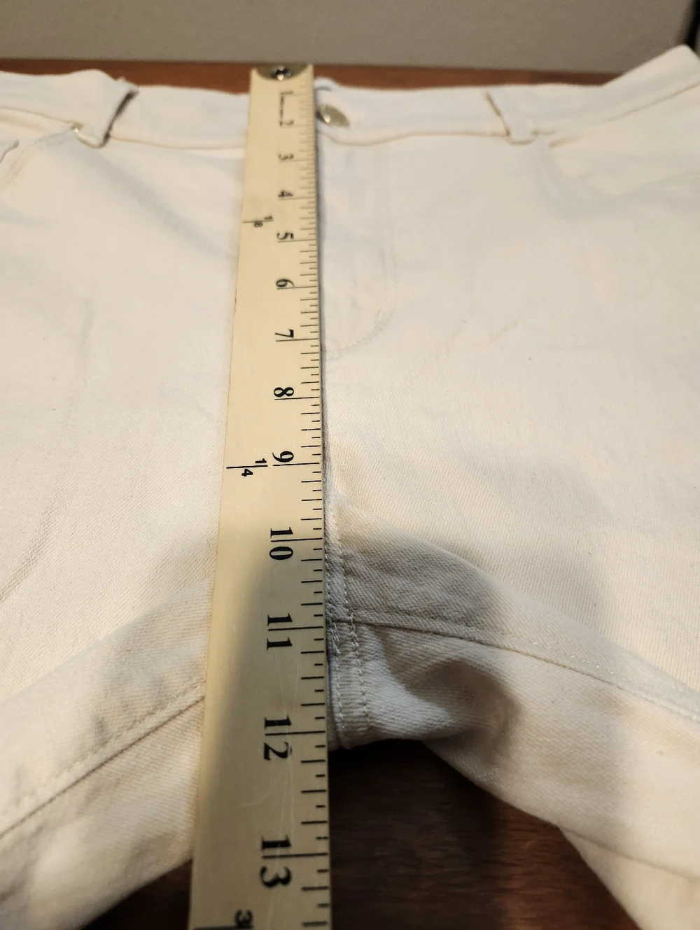 Ann Taylor Size 12 Straight‎ Leg Cream Summer Jeans Pants